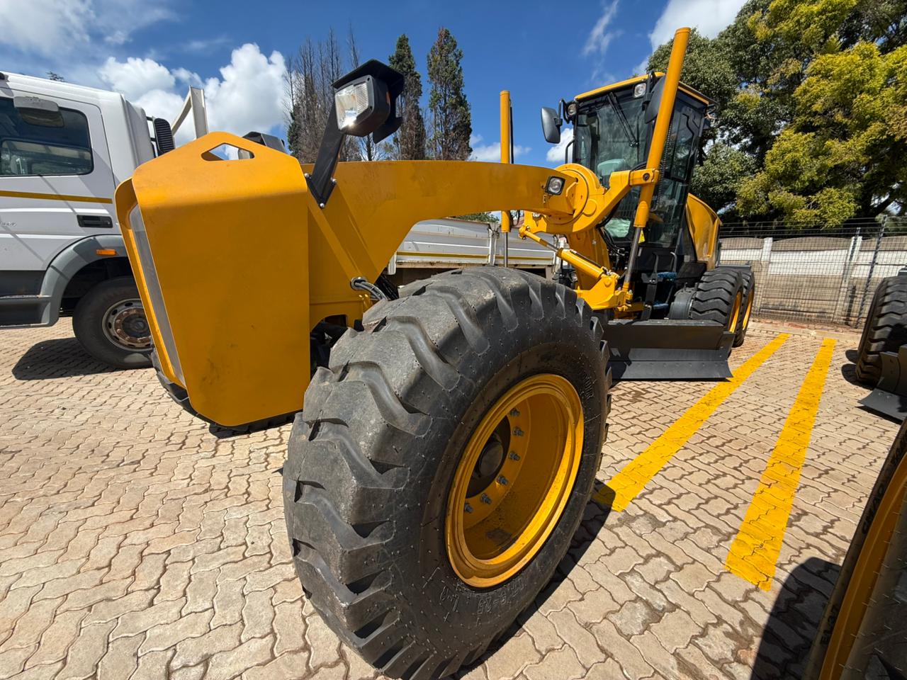 2026 LIUGONG 4215D GRADER (A1342)