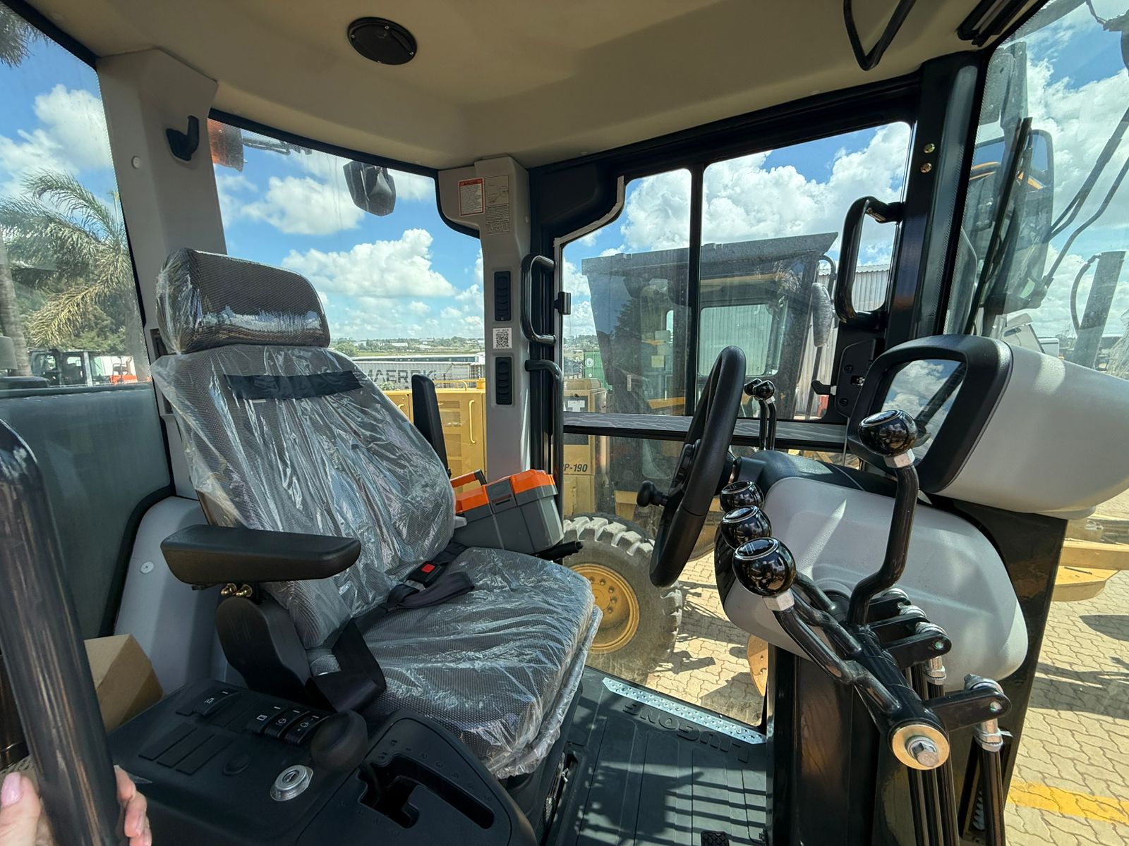 2026 LIUGONG 4215D GRADER (A1341)