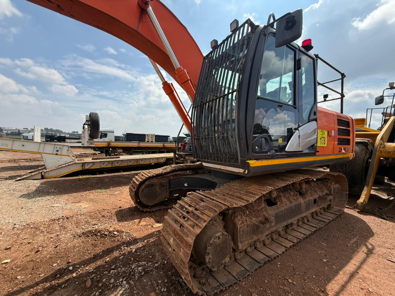 2018 HITACHI ZX 200 EXCAVATOR (A1293)