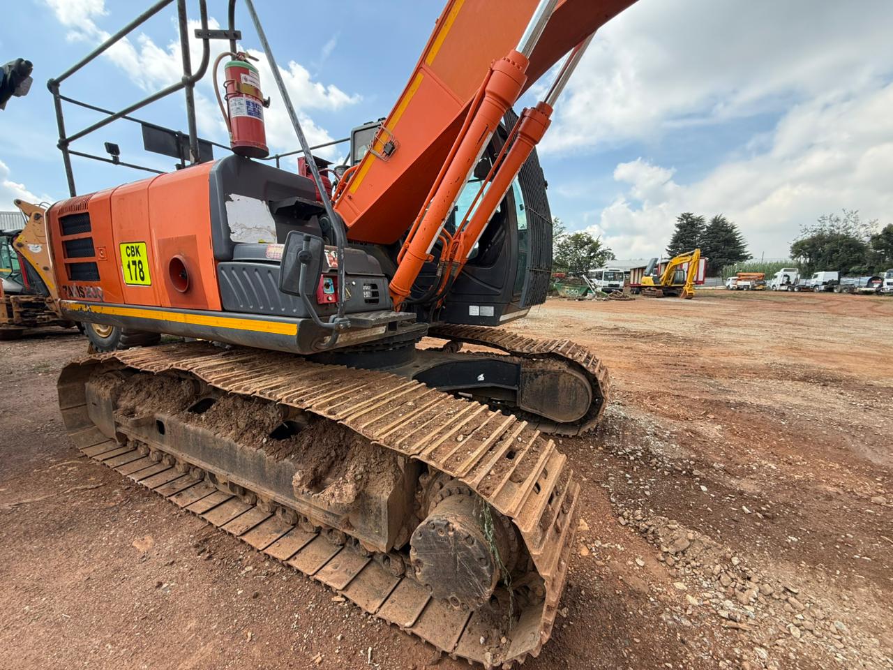 2018 HITACHI ZX 200 EXCAVATOR (A1293)