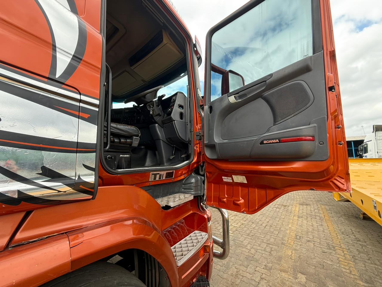 2014 SCANIA R460 TRUCK TRACTOR (CS261)