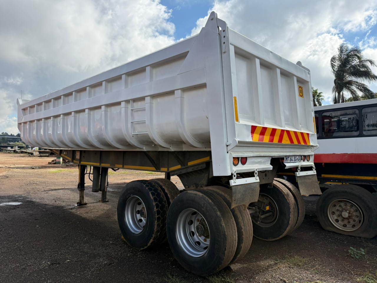 whatsapp image 2026 04 20 at 10 12 44 am 2.jpeg | Pomona Truck Sales