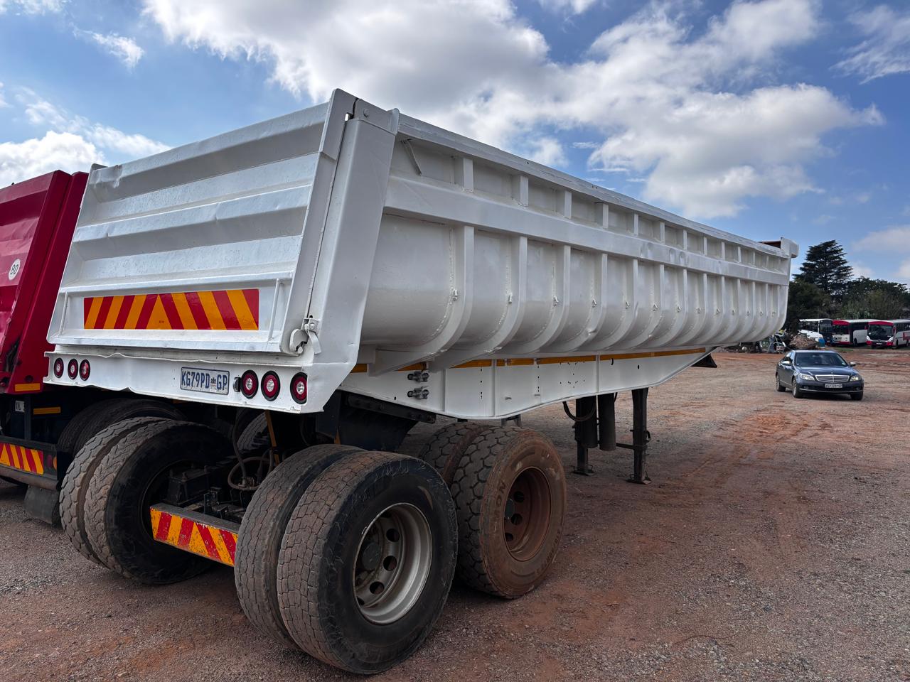 2014 HENRED FRUEHAUF 25M3 COPELYN TIPPER (CS2198)