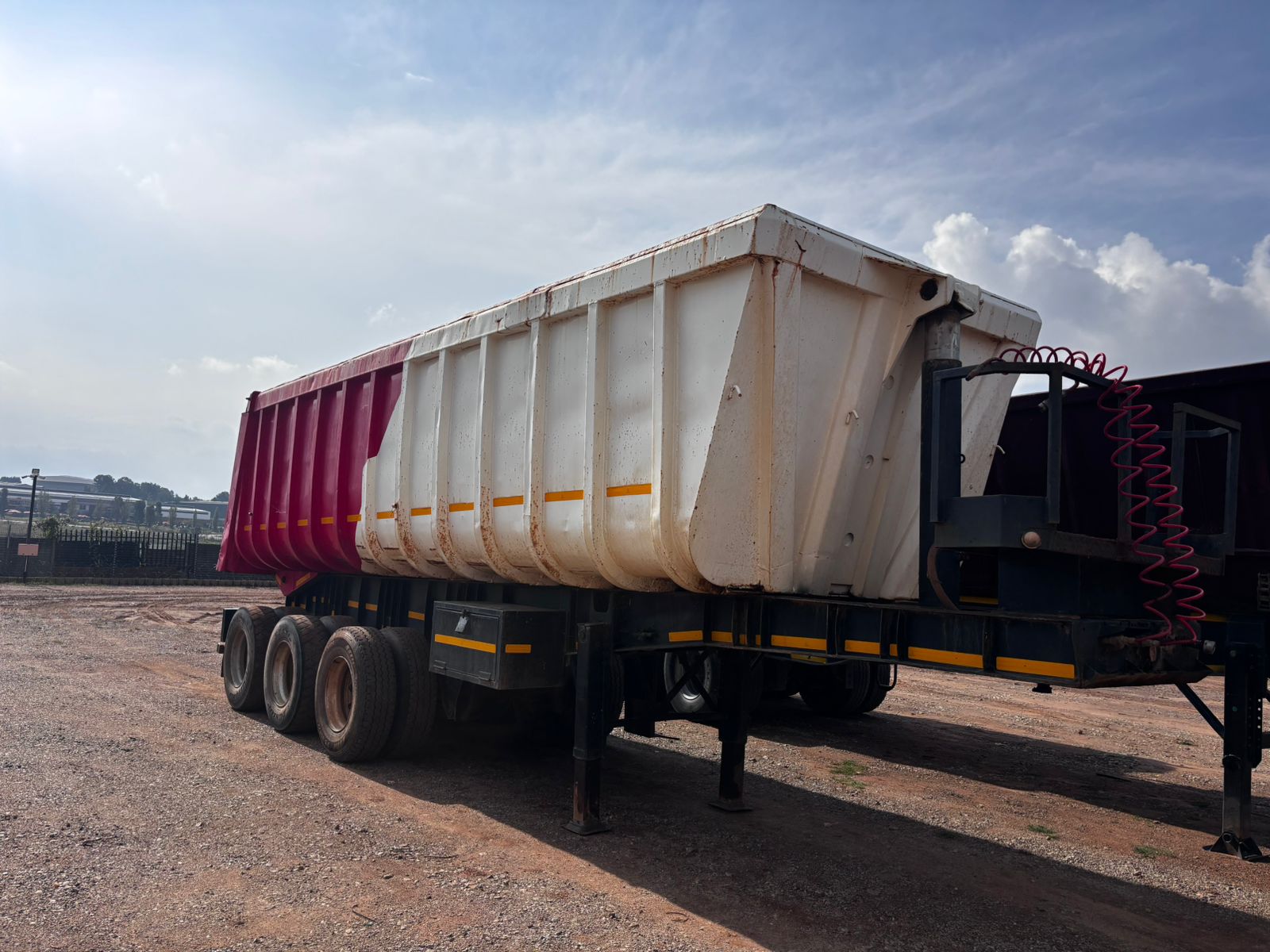 whatsapp image 2026 04 20 at 10 13 23 am.jpeg | Pomona Truck Sales