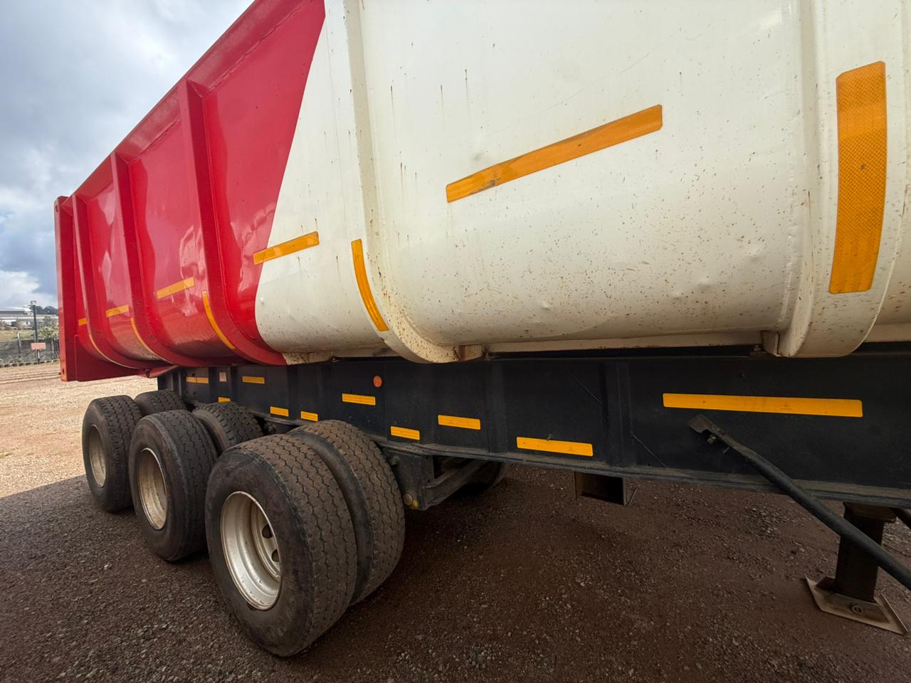 2008 TOP TRAILER 30M3 SLOPER TRAILER (CS2199)