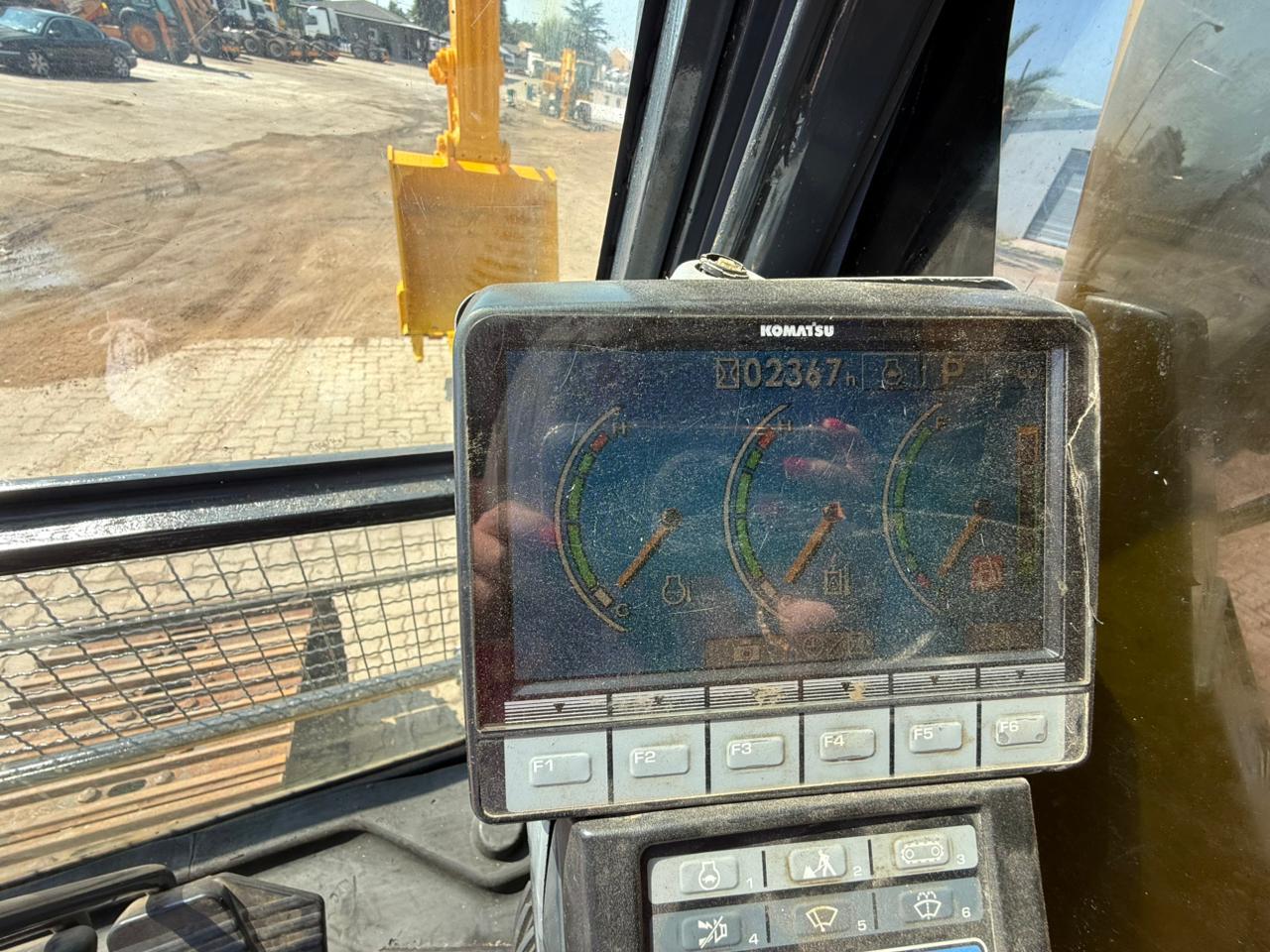 2022 KOMATSU PC240-8 EXCAVATOR (A1327)