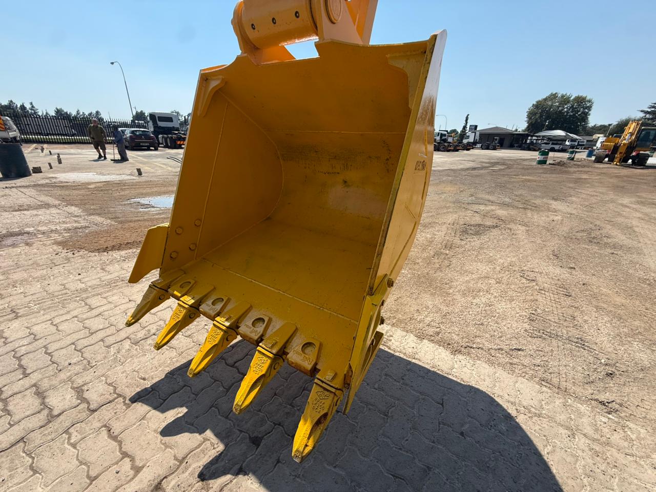 2022 KOMATSO PC240-8 EXCAVATOR (A1330)