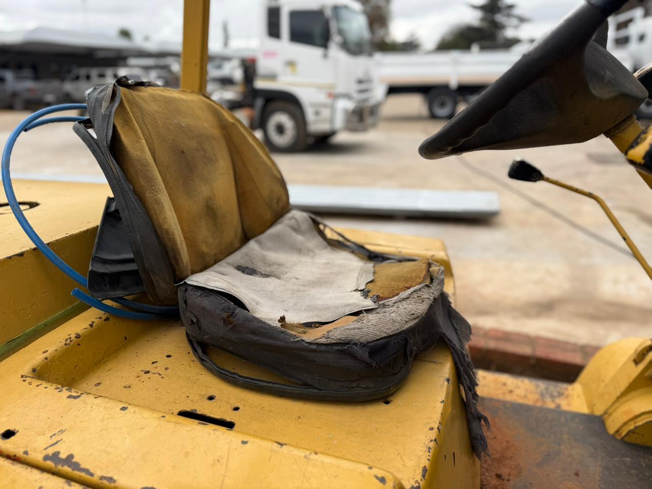 USED CLARK 4 TON DIESEL FORKLIFT (IR216)