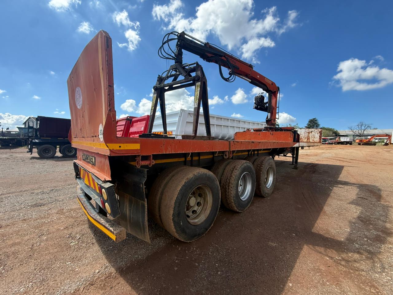 2007 KEARNEYS PAYLOADER BRICK CRANE PK12000 TRAILER (CS2201)