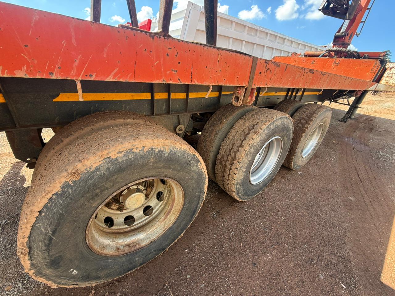 2007 KEARNEYS PAYLOADER BRICK CRANE PK12000 TRAILER (CS2201)