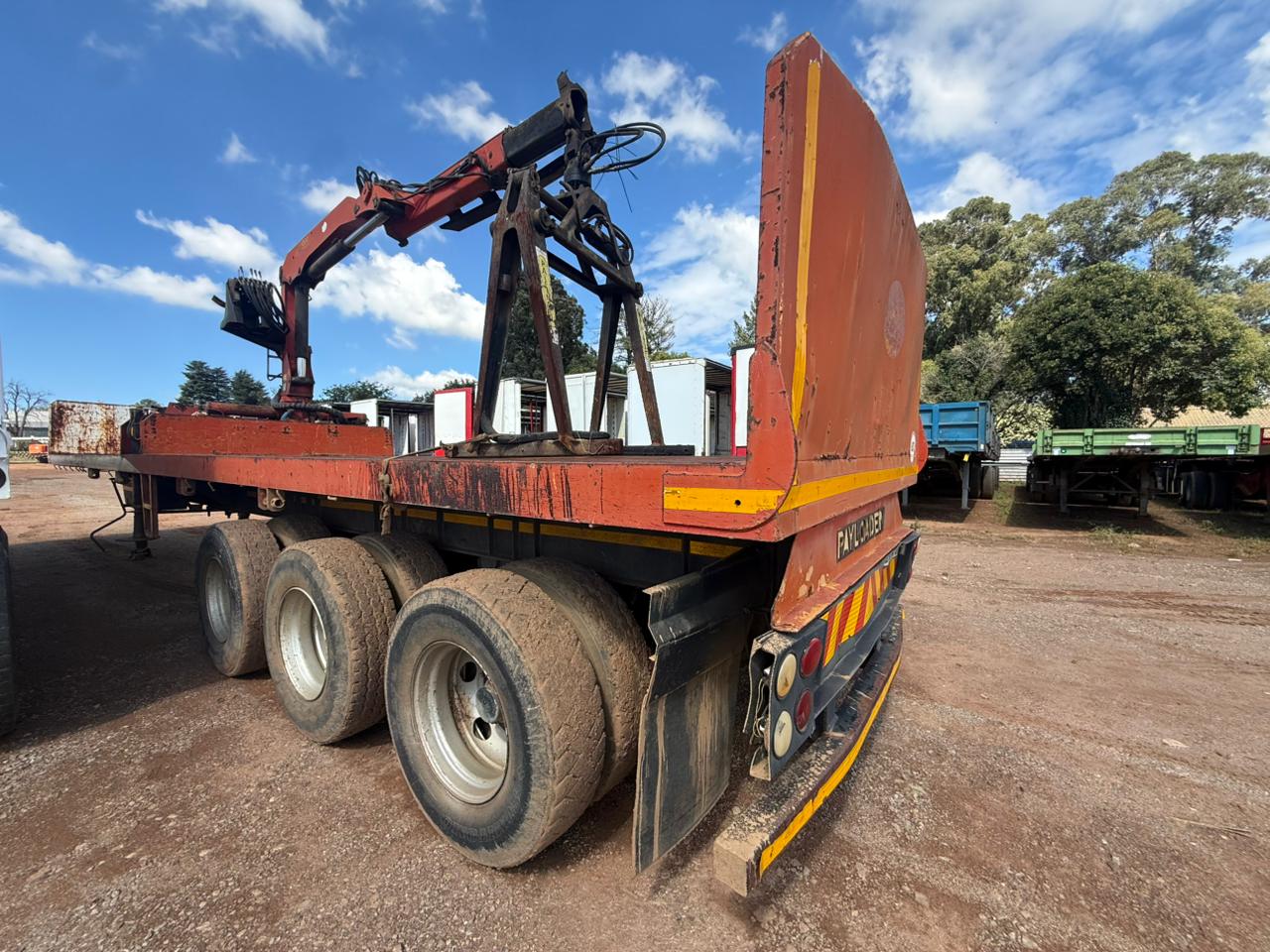 2007 KEARNEYS PAYLOADER BRICK CRANE PK12000 TRAILER (CS2201)