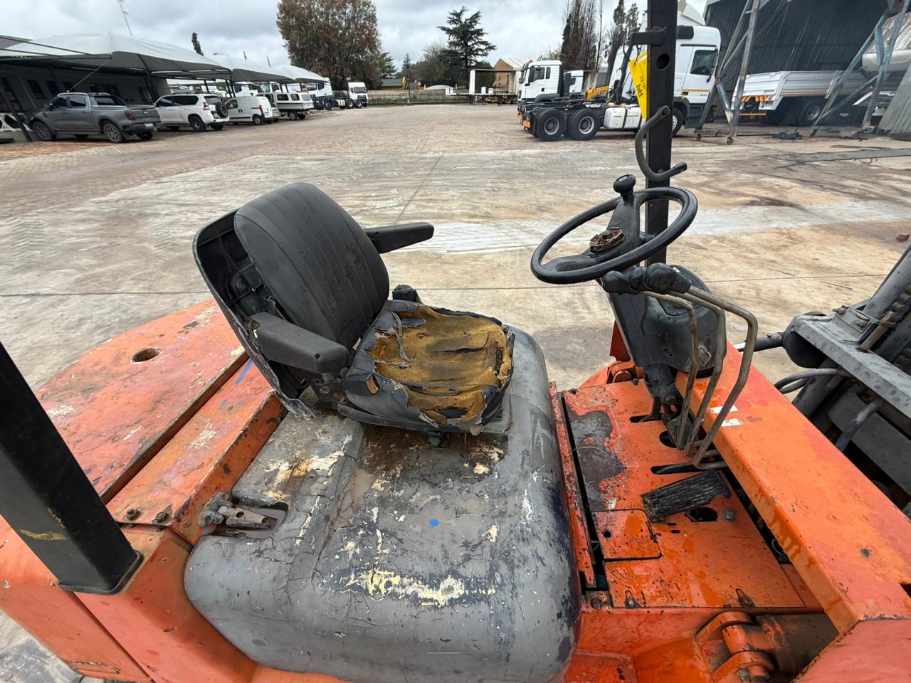 USED DALIAN 2.5 TON FORKLIFT (IR186)
