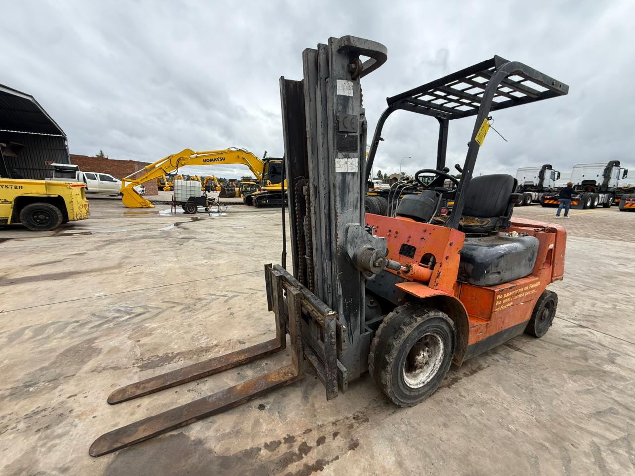 USED DALIAN 2.5 TON FORKLIFT (IR186)