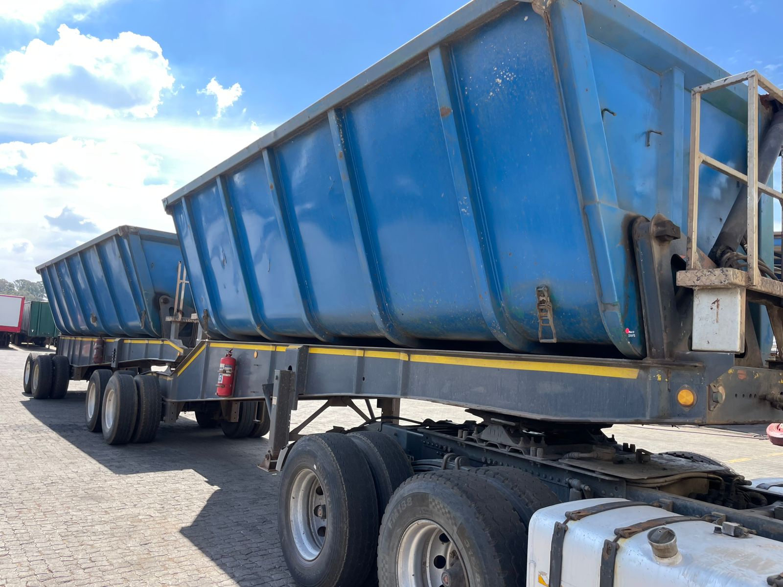 2010 TOP TRAILER SIDE TIPPER LINK TRAILER (CS2196)