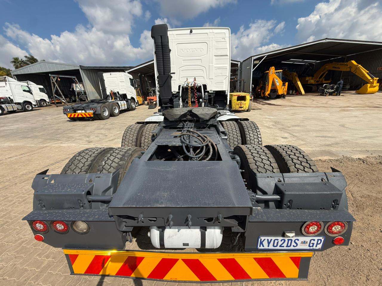2022 VOLVO FH440 TRUCK TRACTOR (L93)
