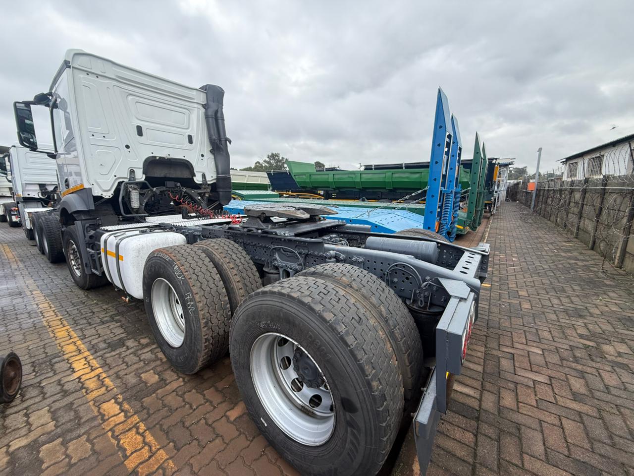 2021 MERCEDES BENZ ACTROS 2640 TRUCK TRACTOR (IS978)