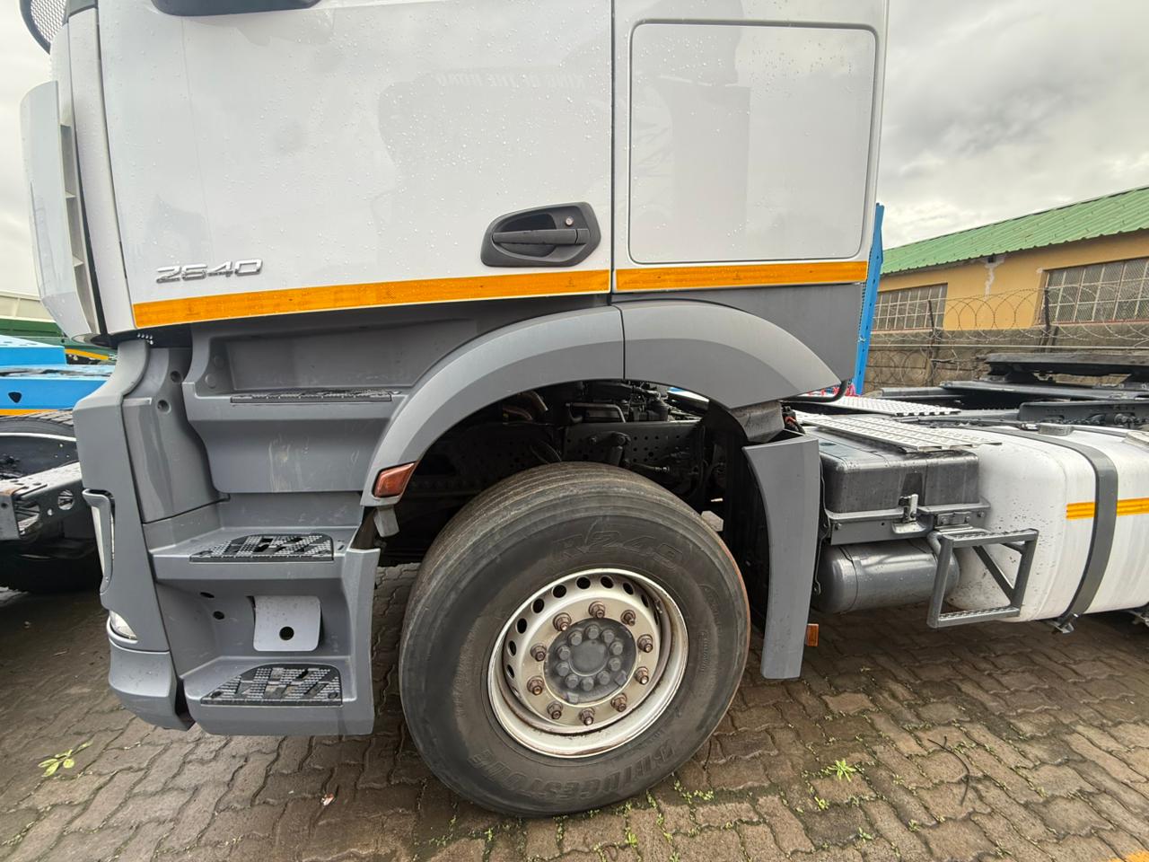 2021 MERCEDES BENZ ACTROS 2640 TRUCK TRACTOR (IS978)