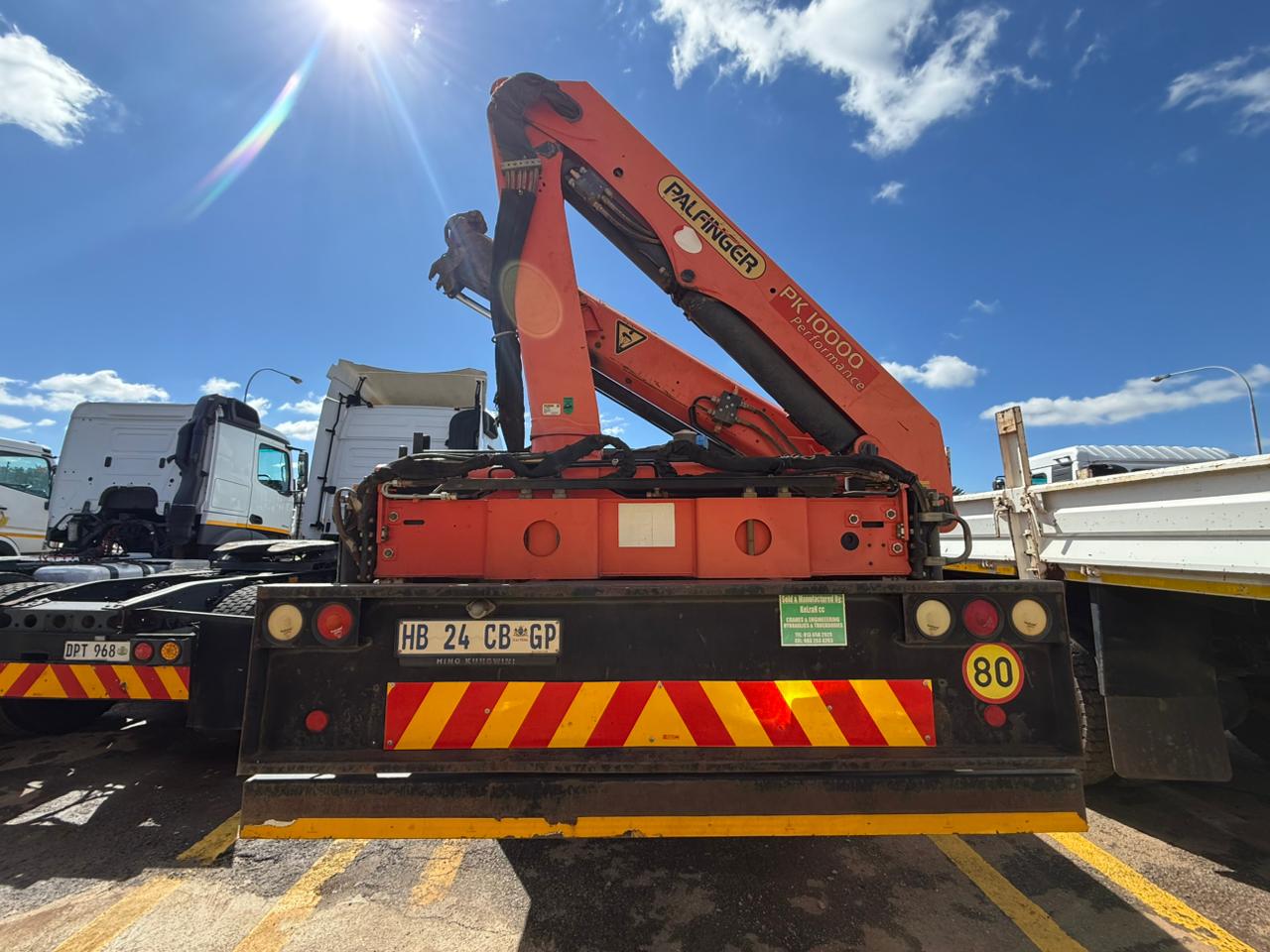 2015 HINO 500 1322 PALFINGER PK10000 CRANE TRUCK (CS2202)
