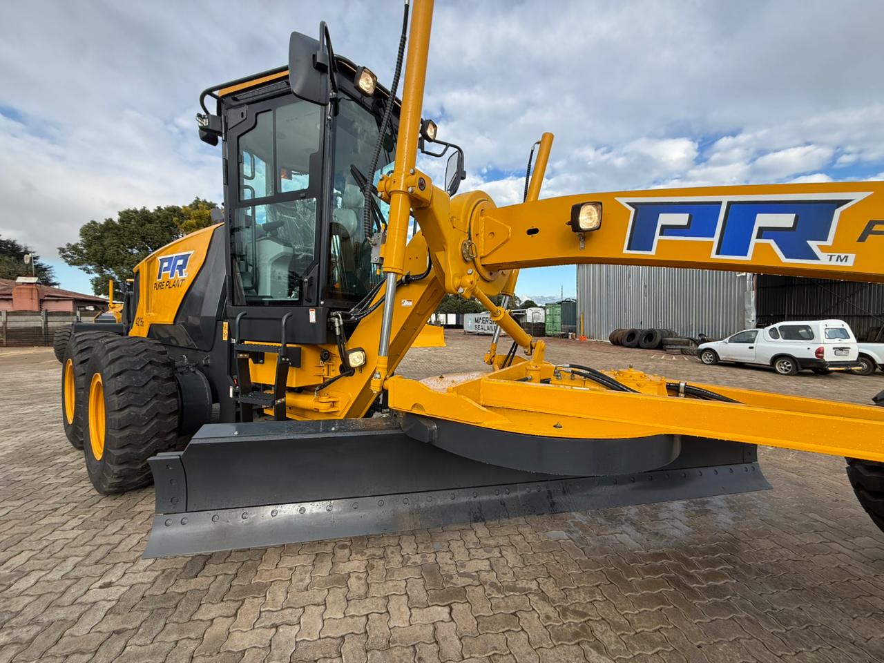 2026 PR PURE PLANT 4215D GRADER (A1342)