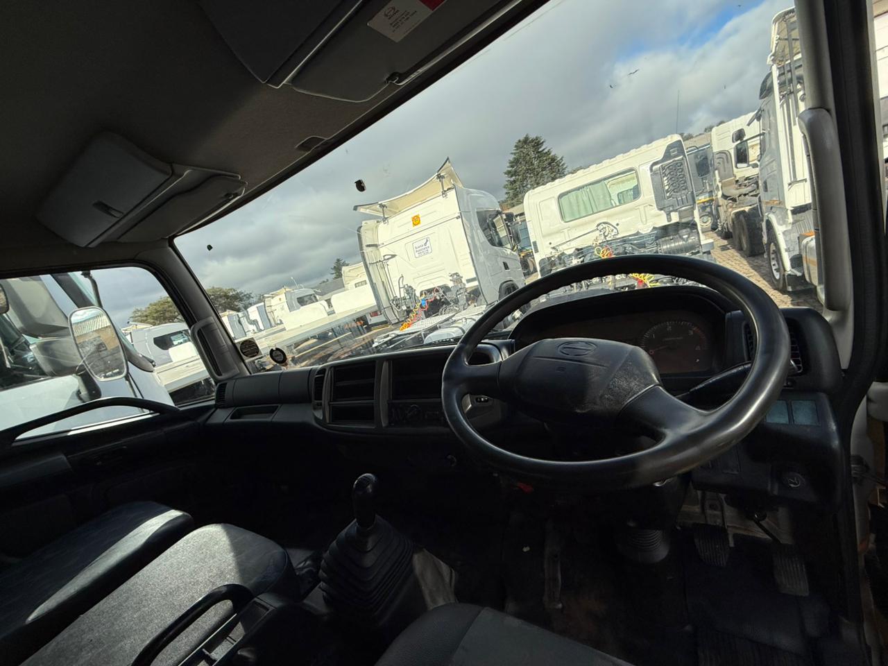 2015 HINO 500-1626 TIPPER 6M3 (SN5692)