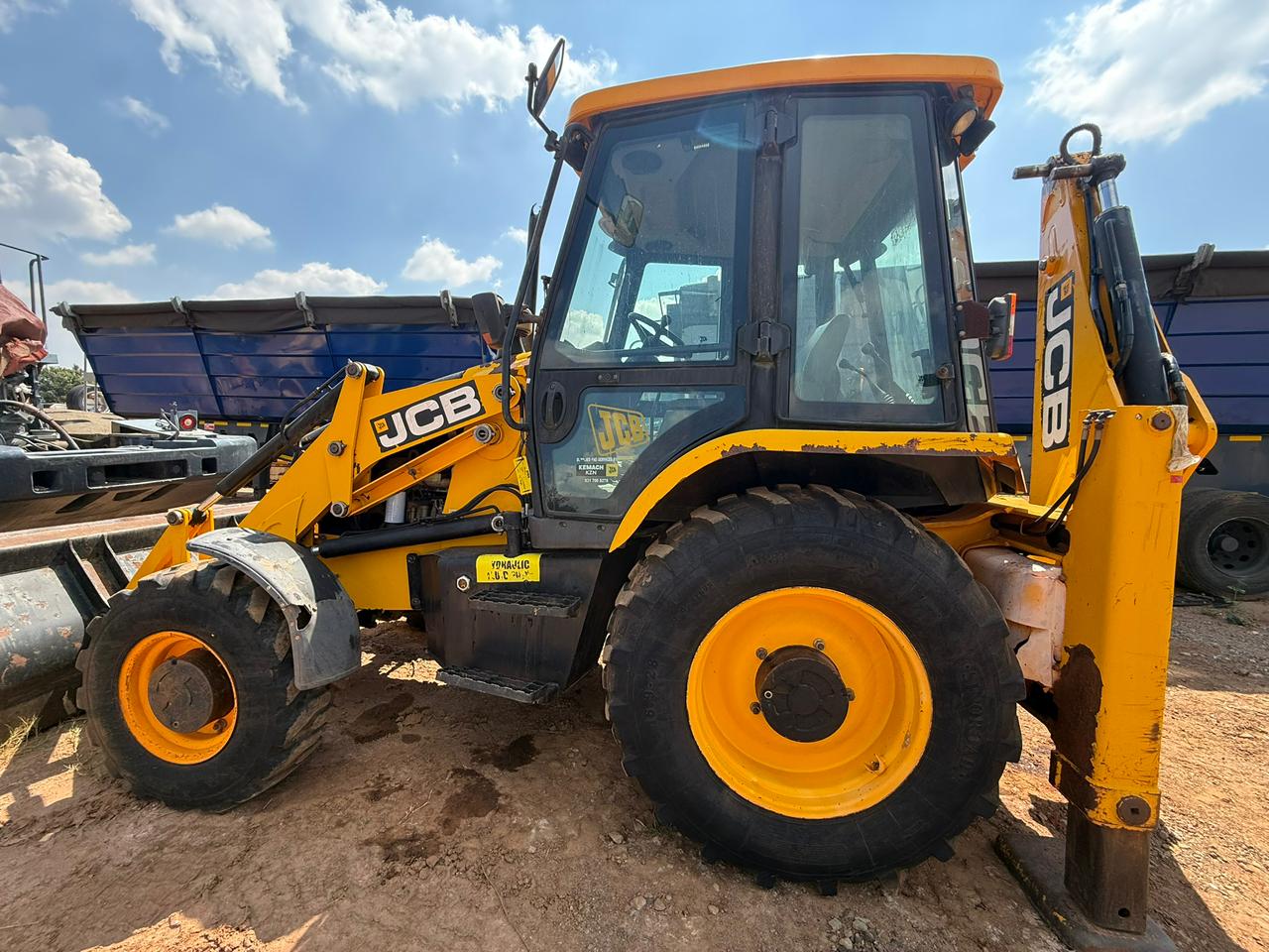 2012 JCB 3DX 4X4 TLB (A1352)