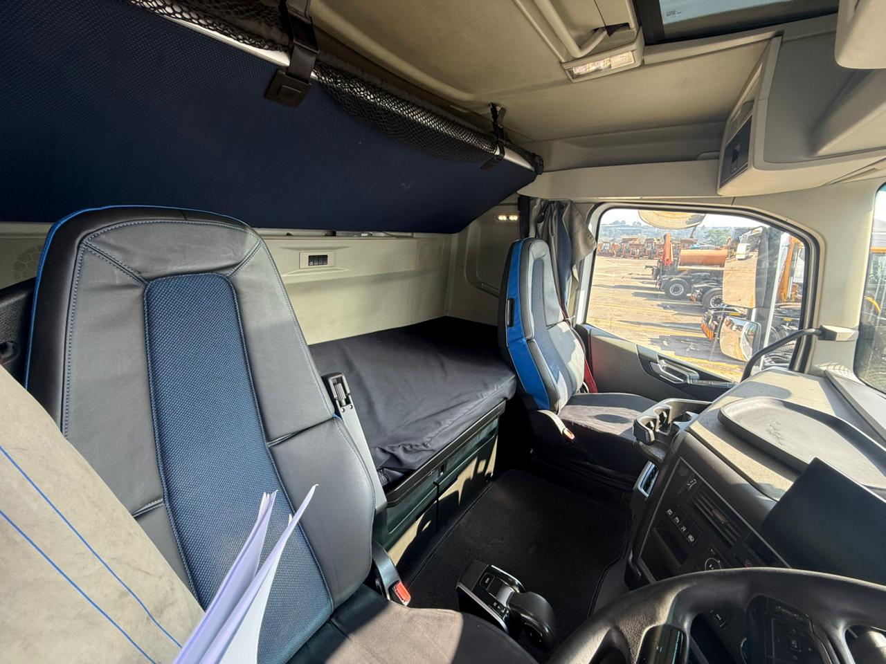 2022 VOLVO FH440 TRUCK TRACTOR (L91)