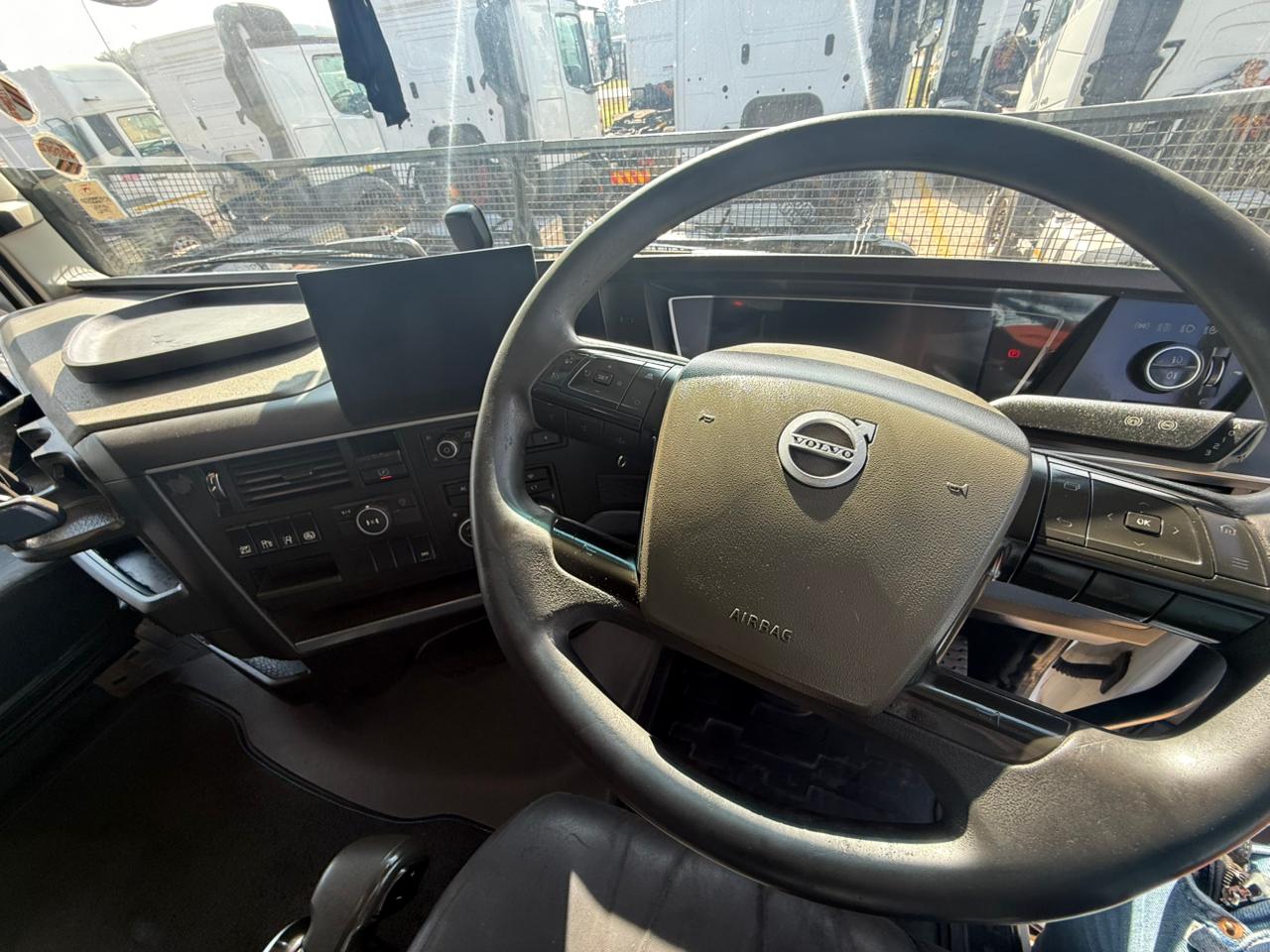 2022 VOLVO FH440 TRUCK TRACTOR (L91)