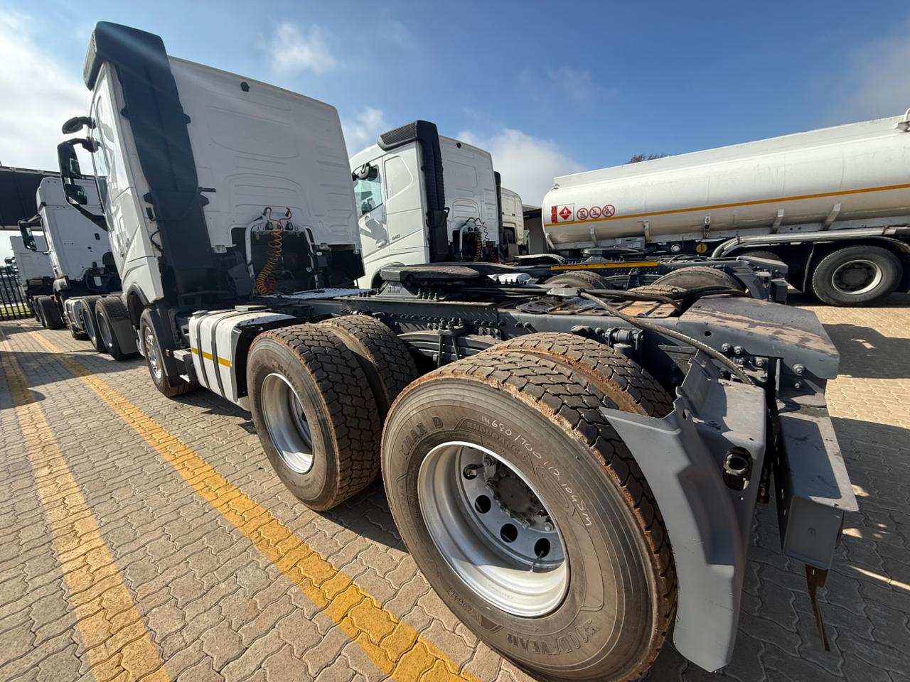2022 VOLVO FH440 TRUCK TRACTOR (L91)