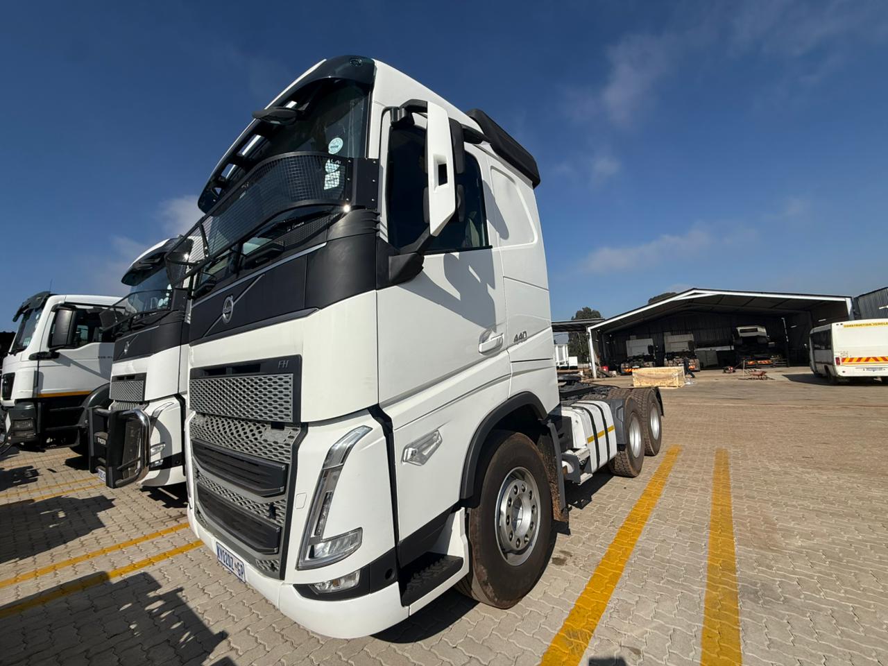2022 VOLVO FH440 TRUCK TRACTOR (L91)