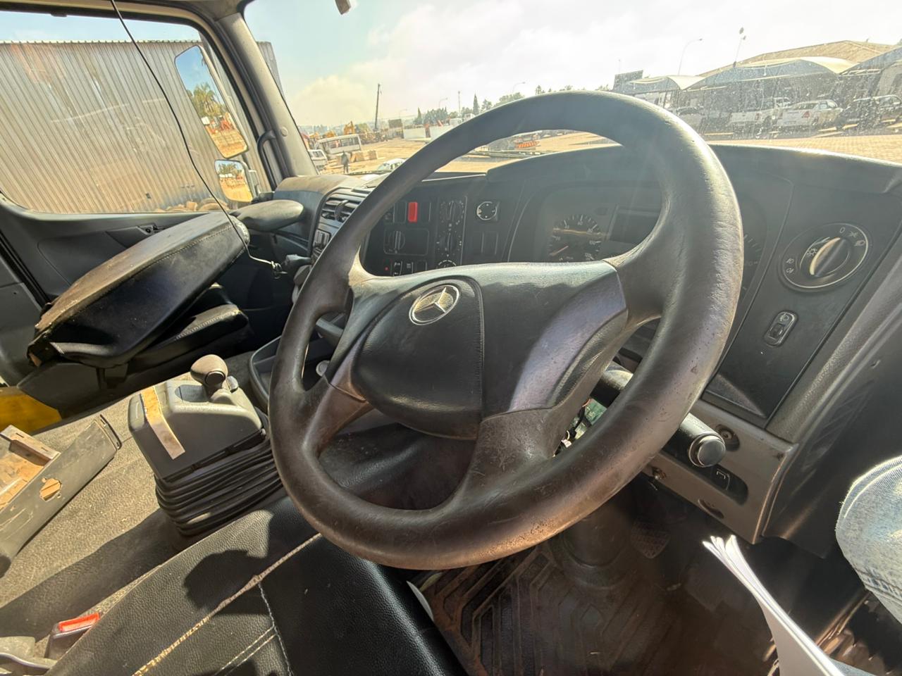 2009 MERCEDES BENZ 3335 18000L WATER BOWSER (IS985)