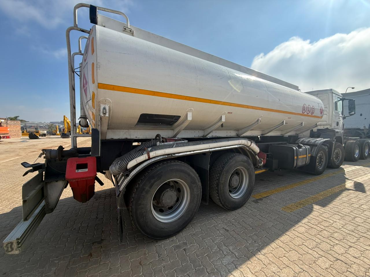 2018 MAN TGS 41-480 TWINSTEER 19000L FUEL TANK (IS986)