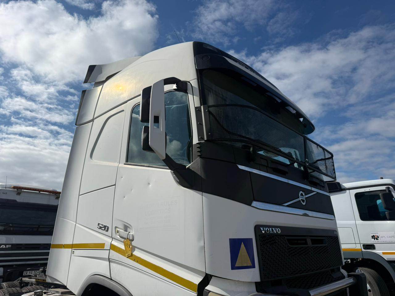 2018 VOLVO FH520 GLOBETROTTER TRUCK TRACTOR (SN5355)