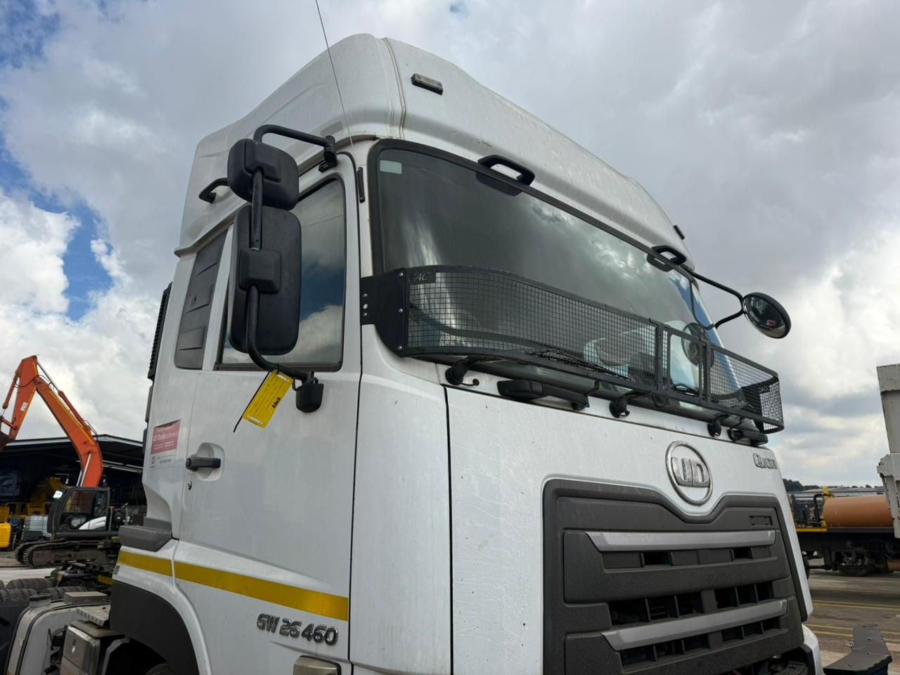 2021 UD QUON GW 26-460 TRUCK TRACTOR (IS731)