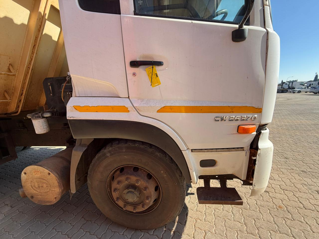 2018 UD QUON CW26-370 TIPPER TRUCK (IS995)