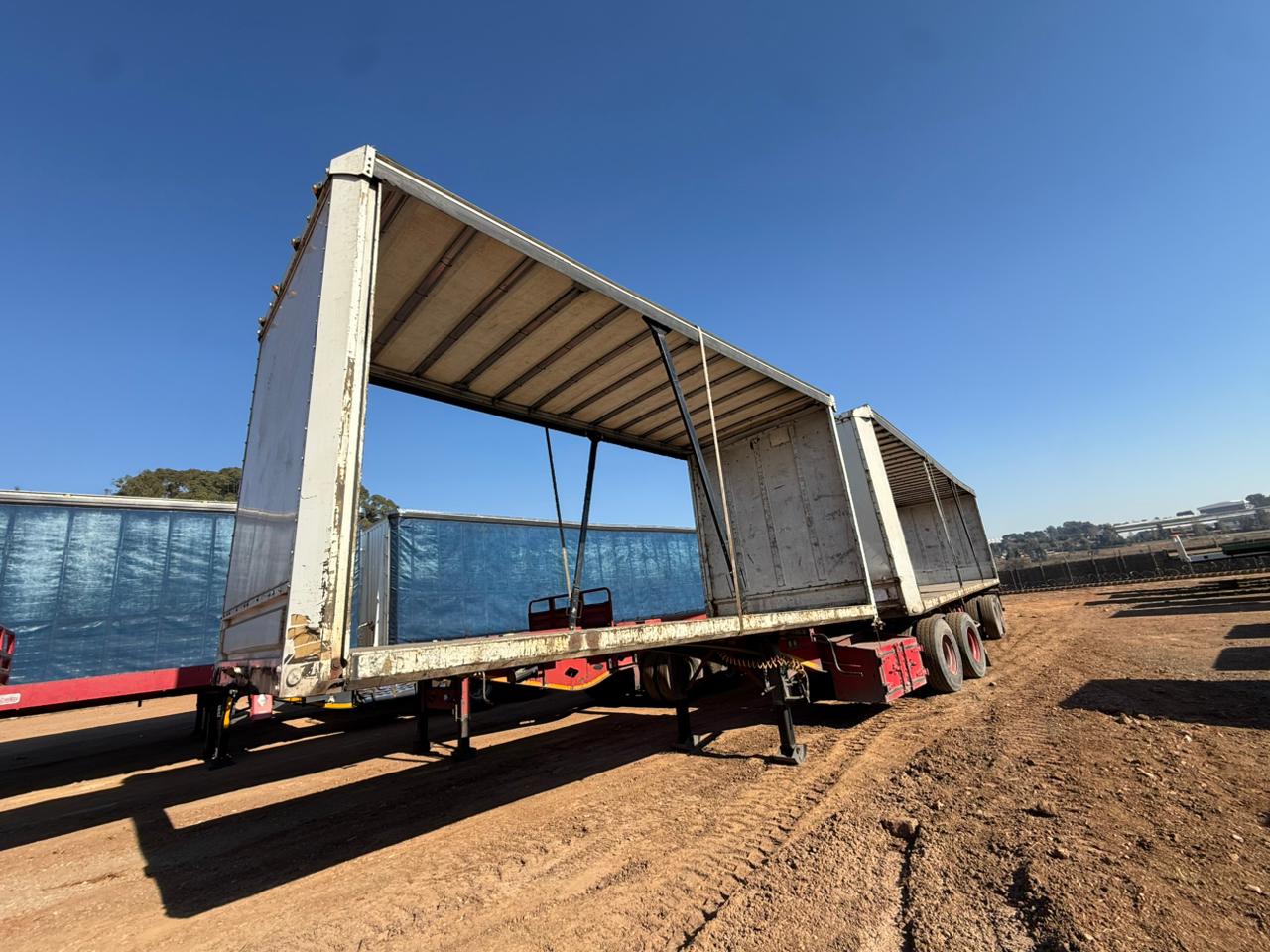 2015 HENRED FRUEHAUF SUPER LINK TAUTLINER TRAILER (SN5856)