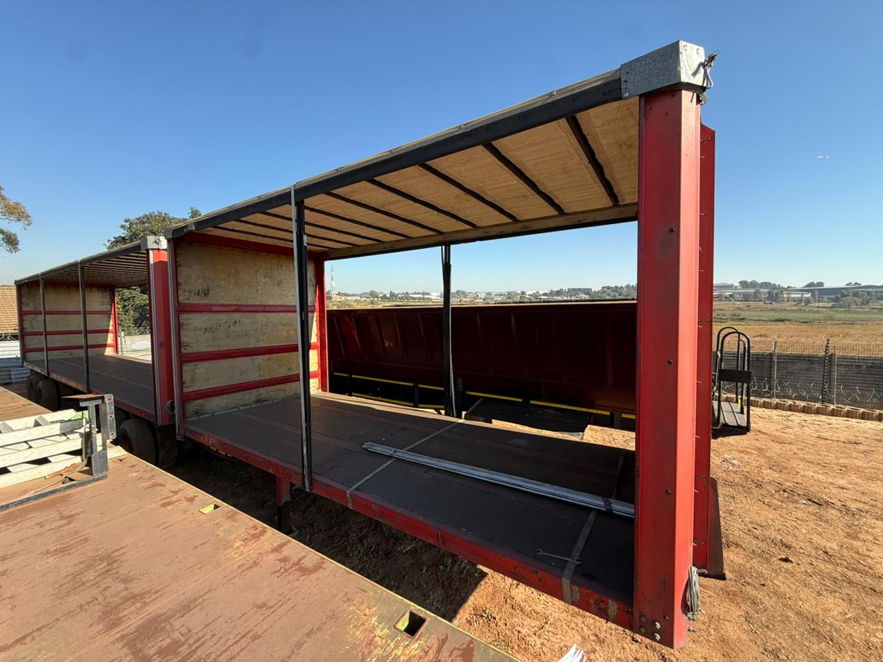 2015 GRW SUPER LINK TAUTLINER TRAILER (SN5842)