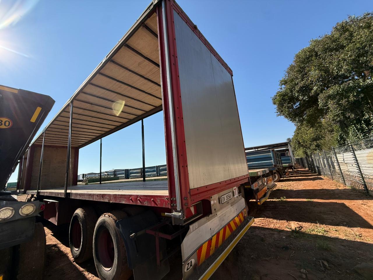 2015 GRW SUPER LINK TAUTLINER TRAILER (SN5842)