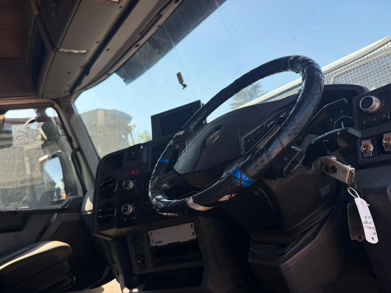 2015 RENAULT PREMIUM LANDER TRUCK TRACTOR (PCS628)