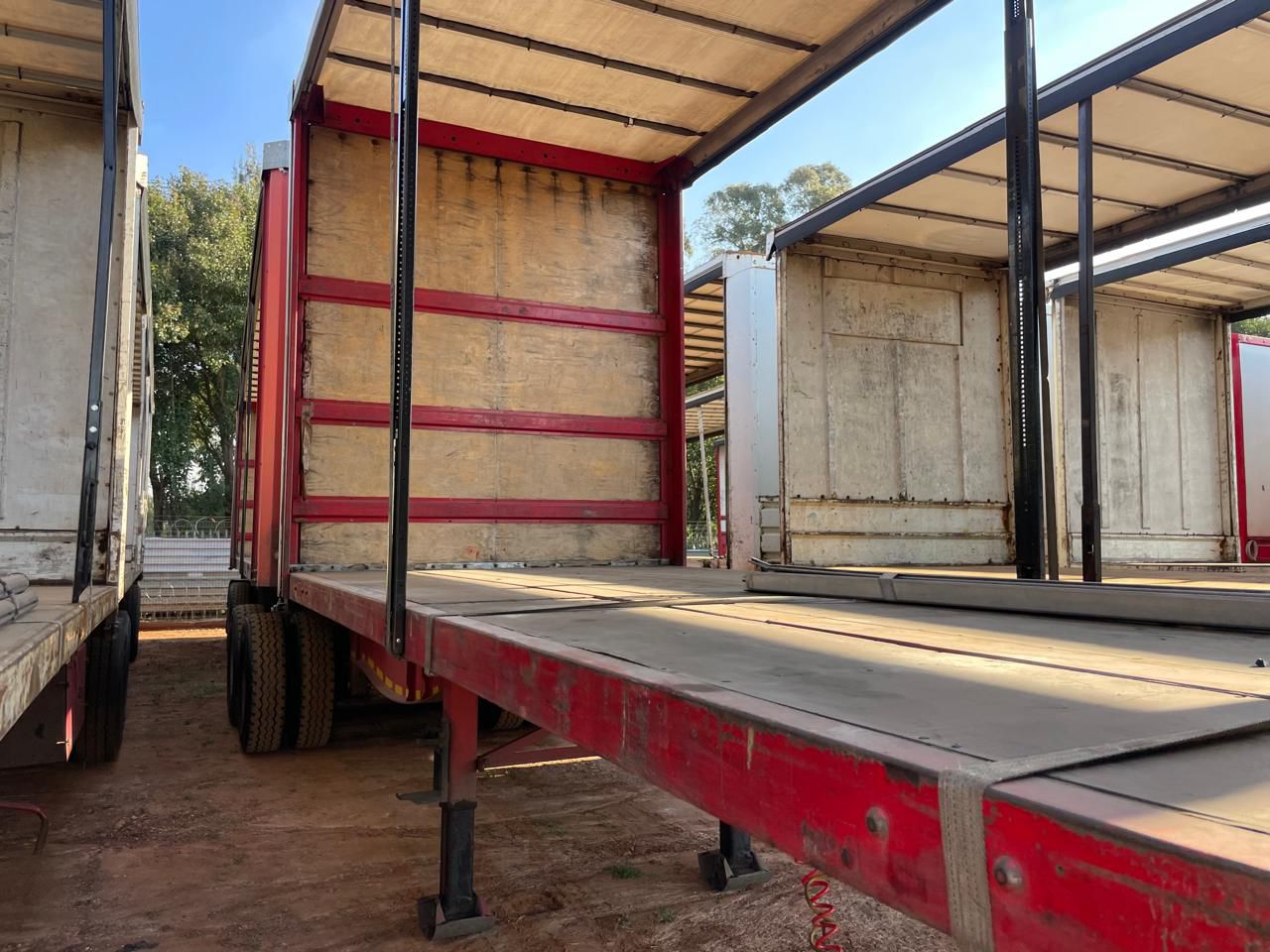 2015 GRW SUPER LINK TAUTLINER TRAILER (SN5858)