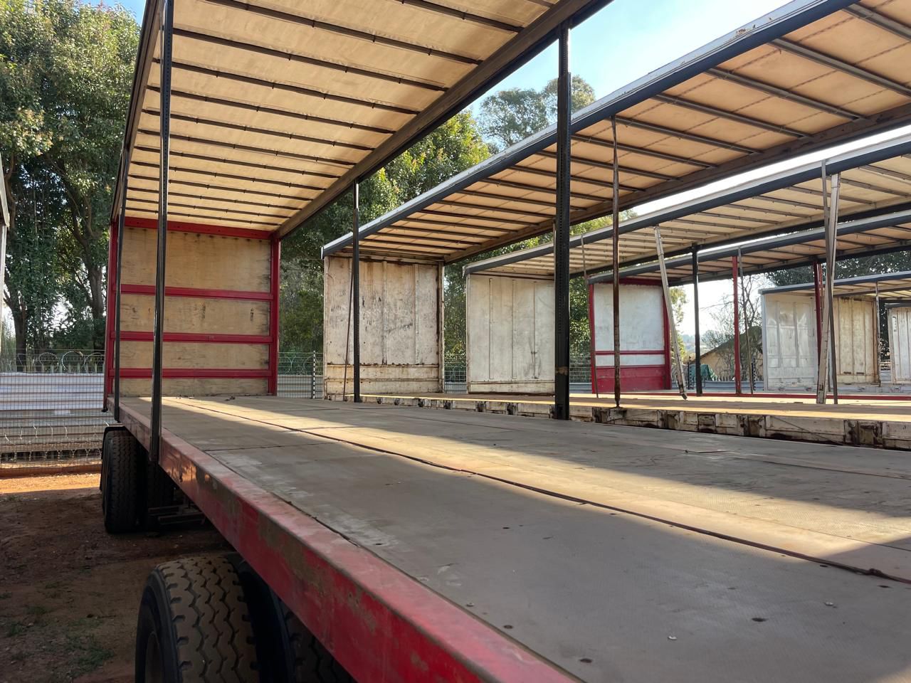 2015 GRW SUPER LINK TAUTLINER TRAILER (SN5858)