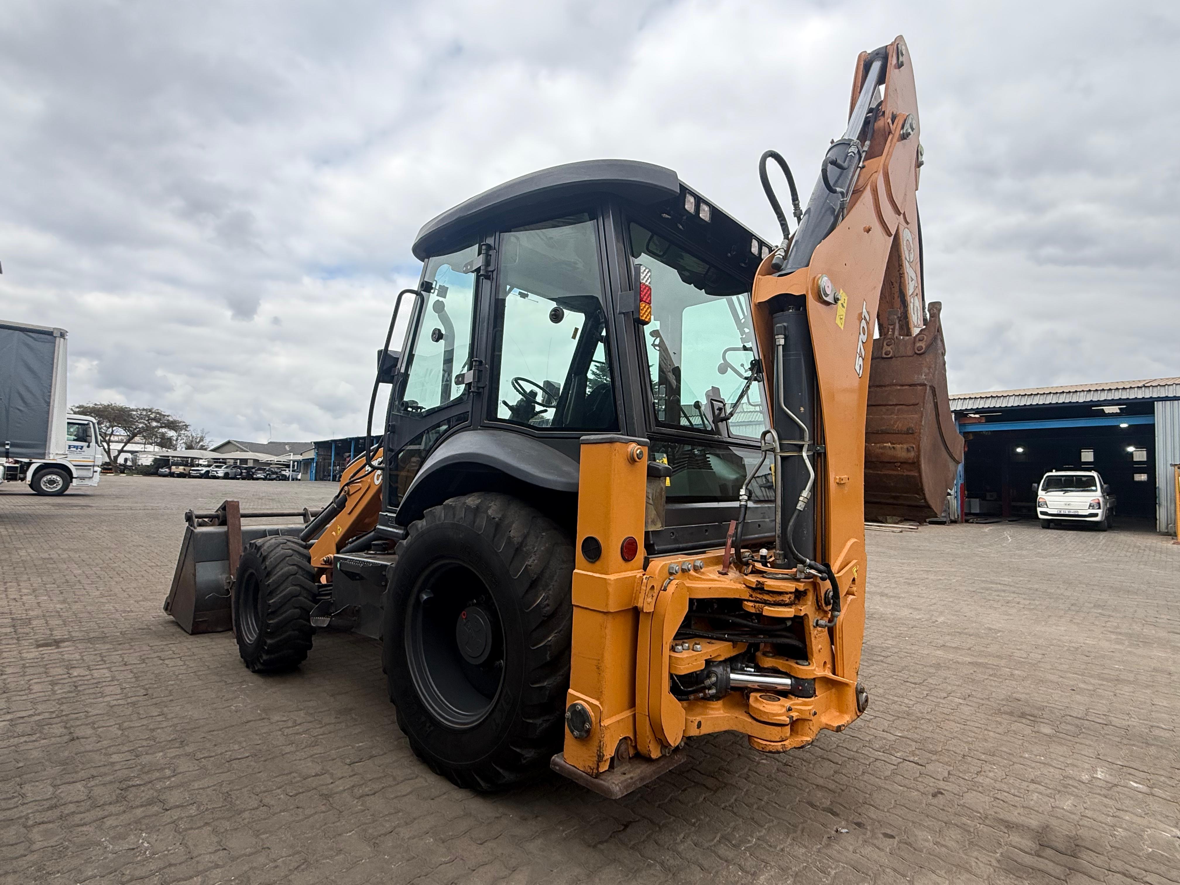 2021 CASE 570T BACKACTOR TLB (A1378)