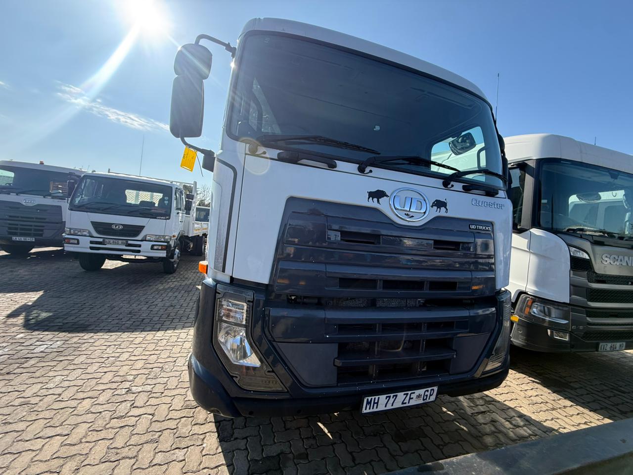 2020 UD QUESTER 440 TRUCK TRACTOR (CB132)
