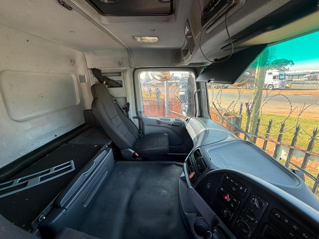 2018 MERCEDES BENZ ACTROS 2641 TRUCK TRACTOR (CB83)