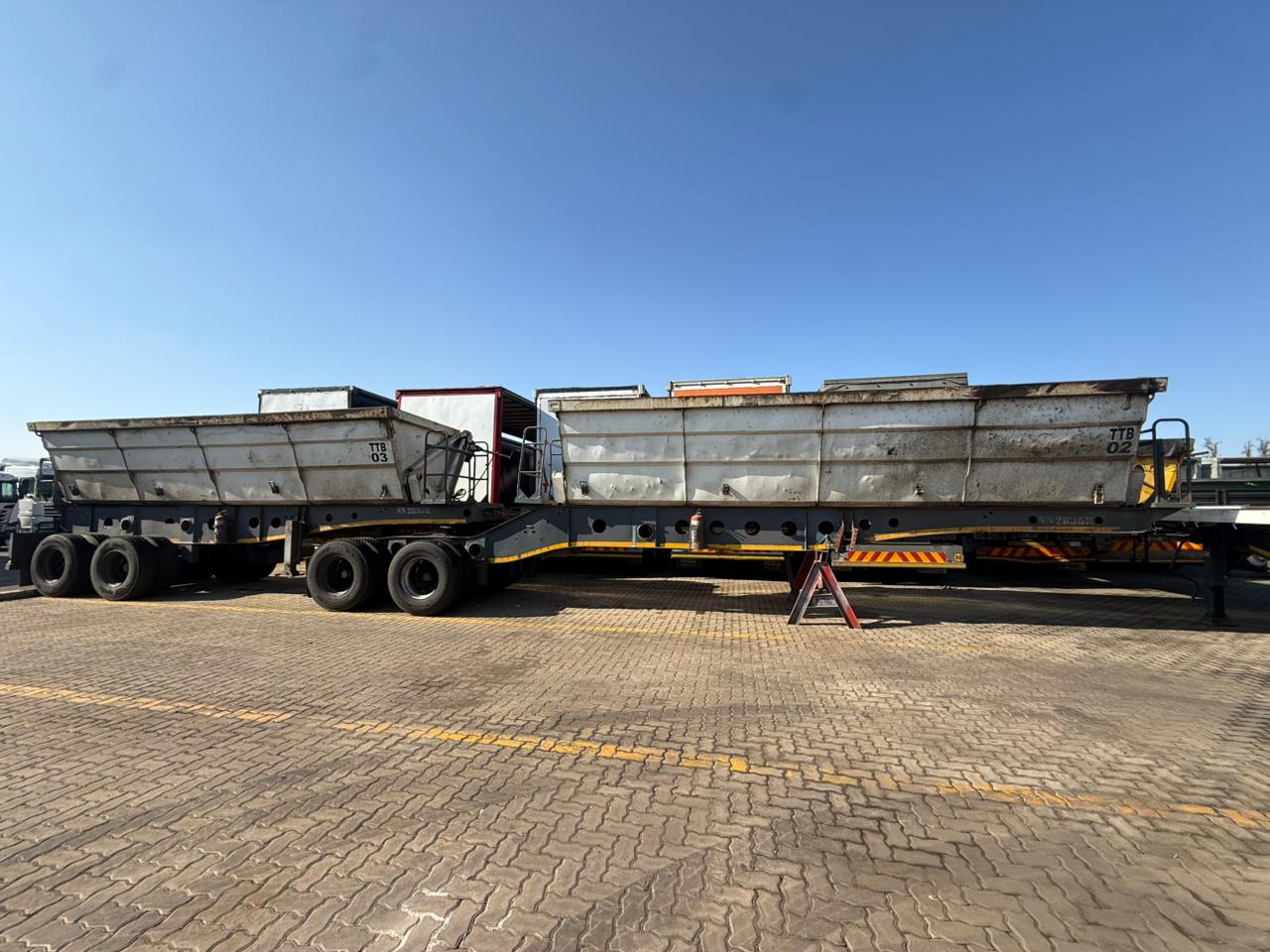 2014 AFRIT LINK SIDE TIPPER TRAILER (CB77)