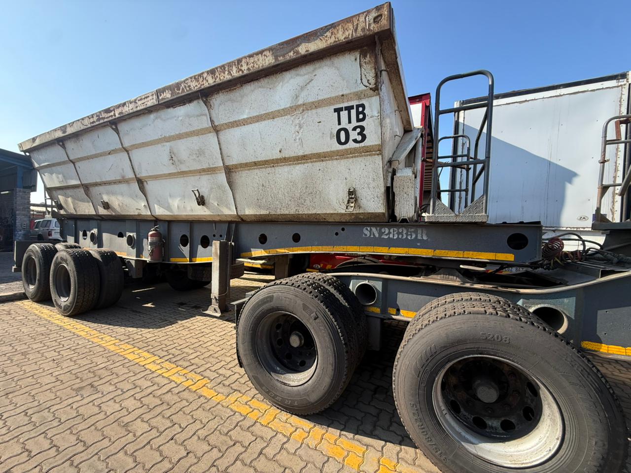 2014 AFRIT LINK SIDE TIPPER TRAILER (CB77)