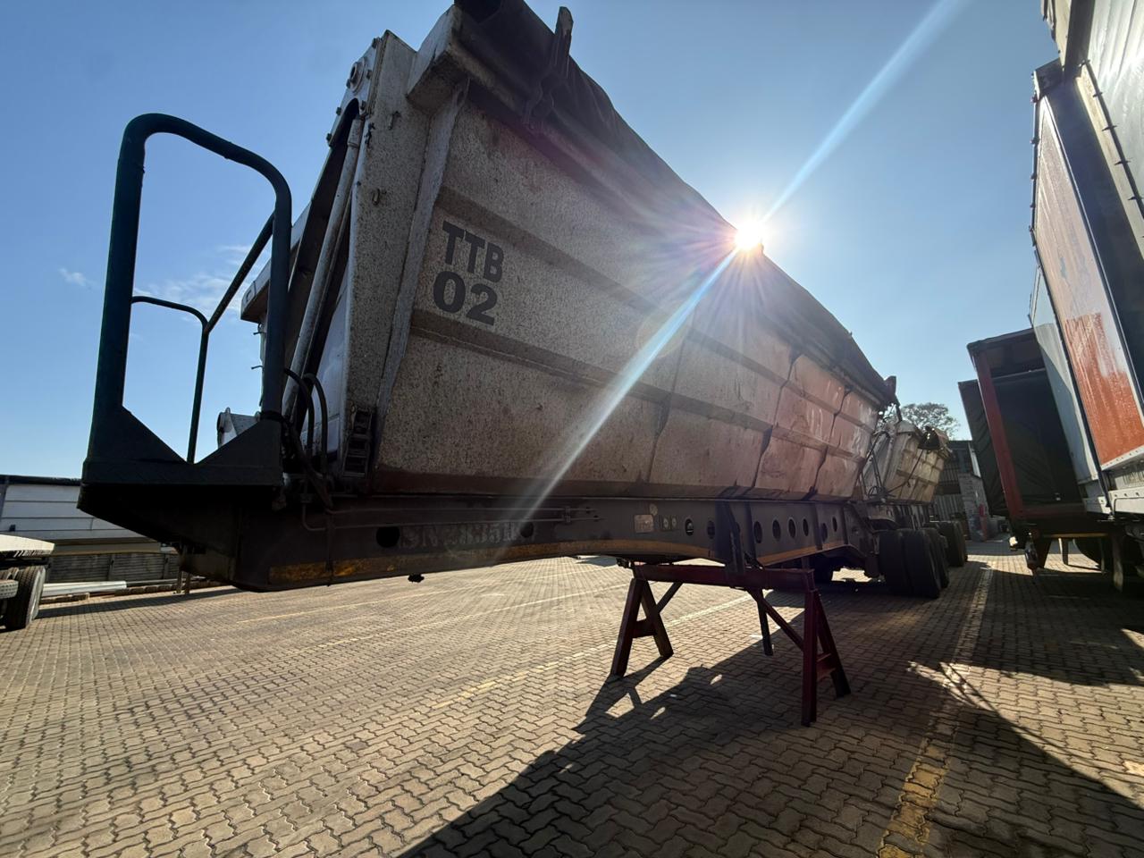2014 AFRIT LINK SIDE TIPPER TRAILER (CB77)
