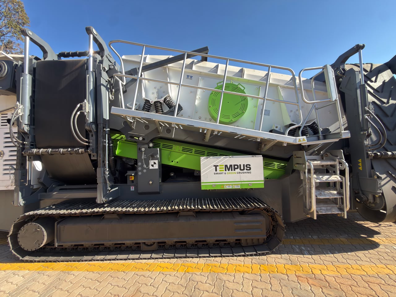 NEW TEMPUS MOBILE RT5015H SCALPING SCREEN 5X16 HYBRID DIESEL/ELECTRIC (PCS630)