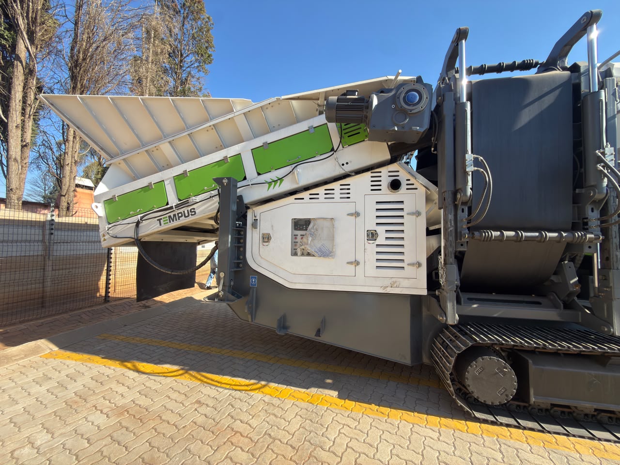 NEW TEMPUS MOBILE RT5015H SCALPING SCREEN 5X16 HYBRID DIESEL/ELECTRIC (PCS630)