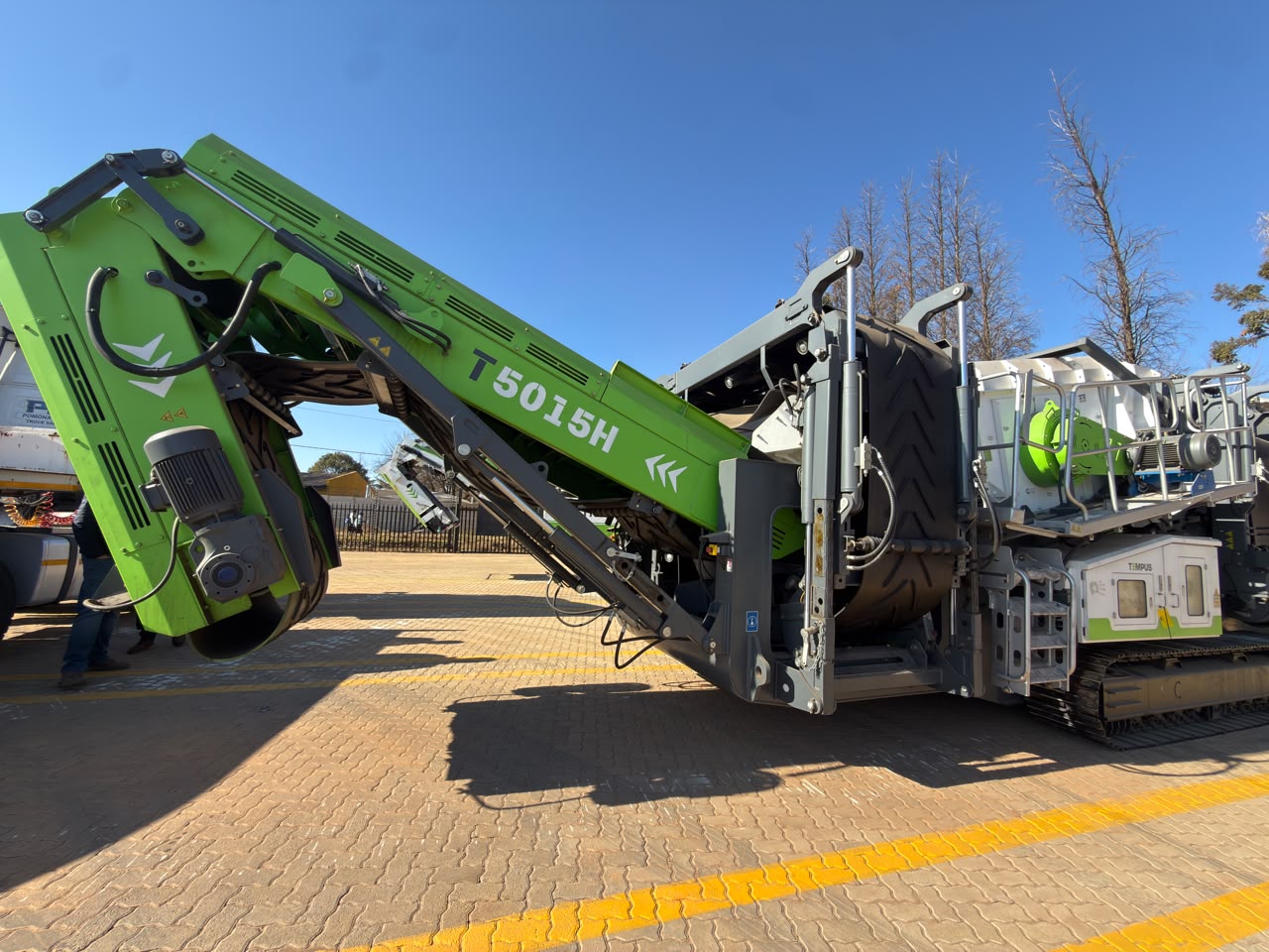 NEW TEMPUS MOBILE RT5015H SCALPING SCREEN 5X16 HYBRID DIESEL/ELECTRIC (PCS630)