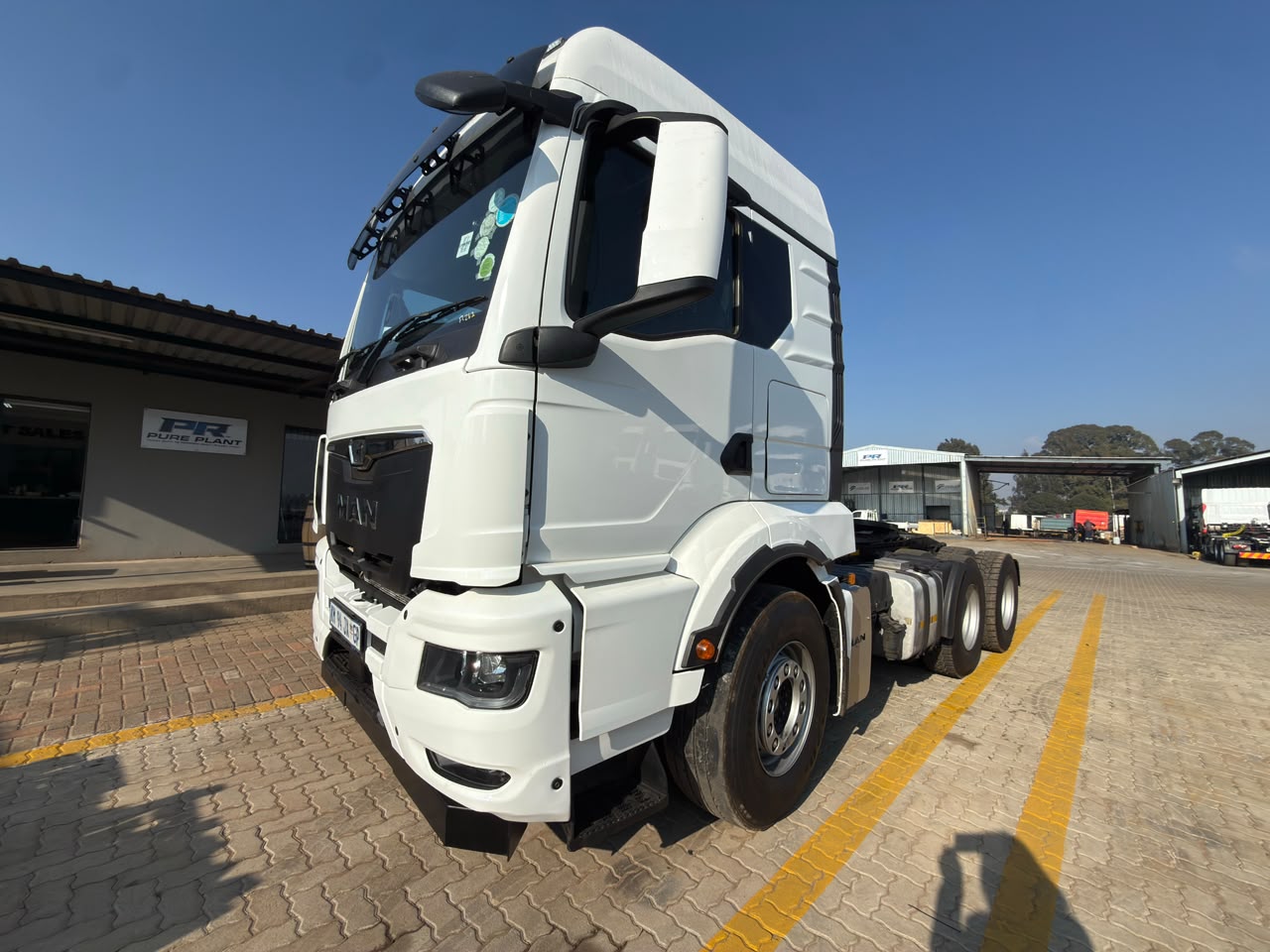 2022 MAN 27.480 TRUCK TRACTOR (IS1013)